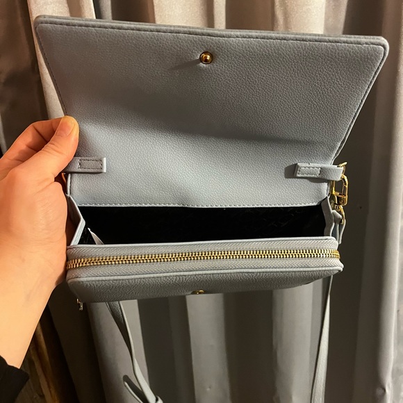 Riona cross body purse with built in wallet - Picture 4 of 4